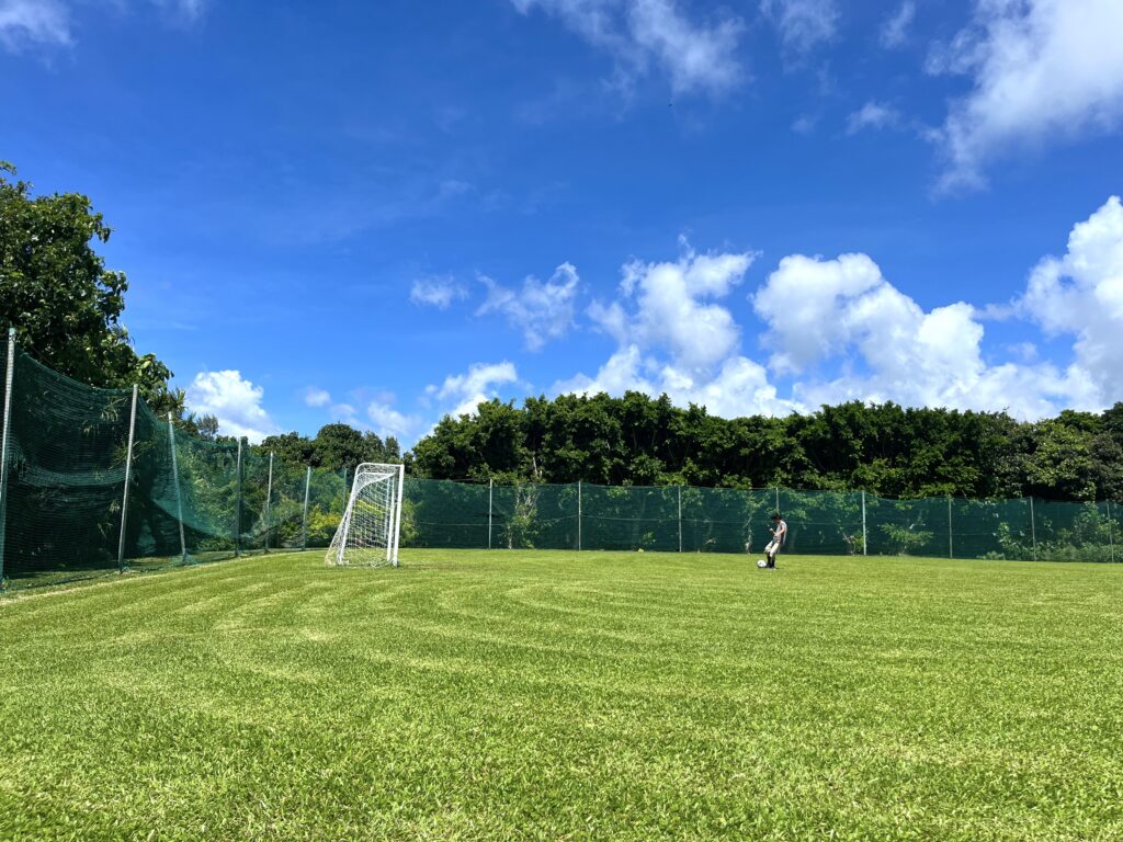 クラブメッド　クラブメッド石垣島カビラ　石垣島　川平湾　沖縄　サッカー　アクティビティ