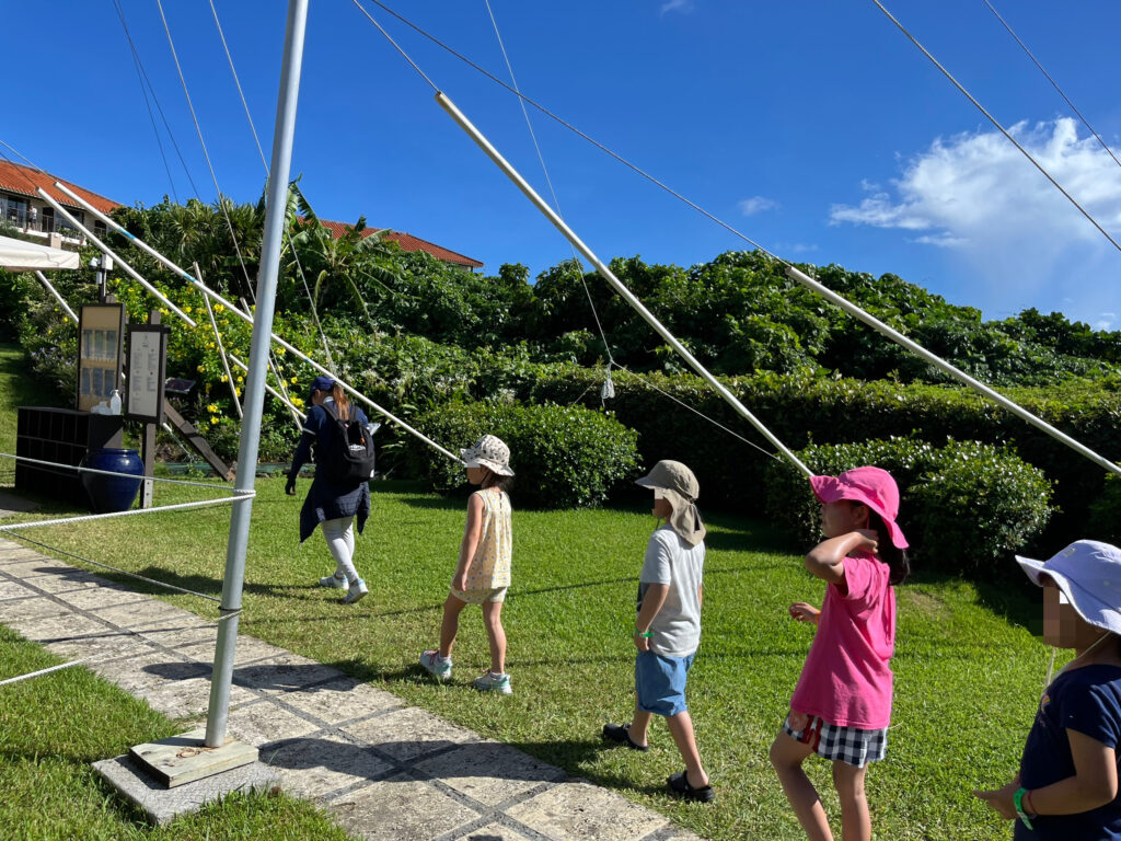 クラブメッド　クラブメッド石垣島カビラ　ミニクラブ　託児　キッズプログラム　子ども　空中ブランコ